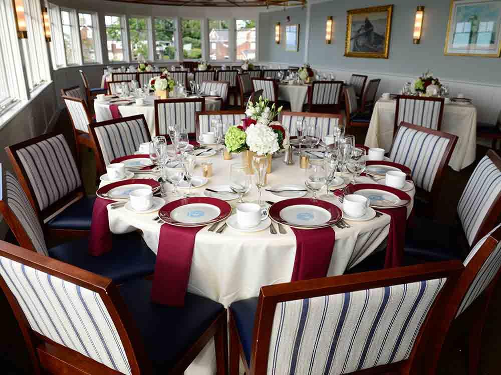 corinthian yacht club restaurant
